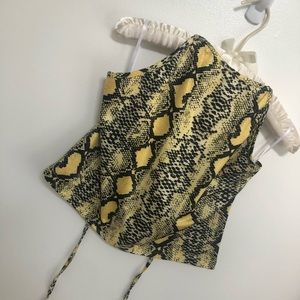 SHEIN Tie-able Snakeskin Cropped Top๐